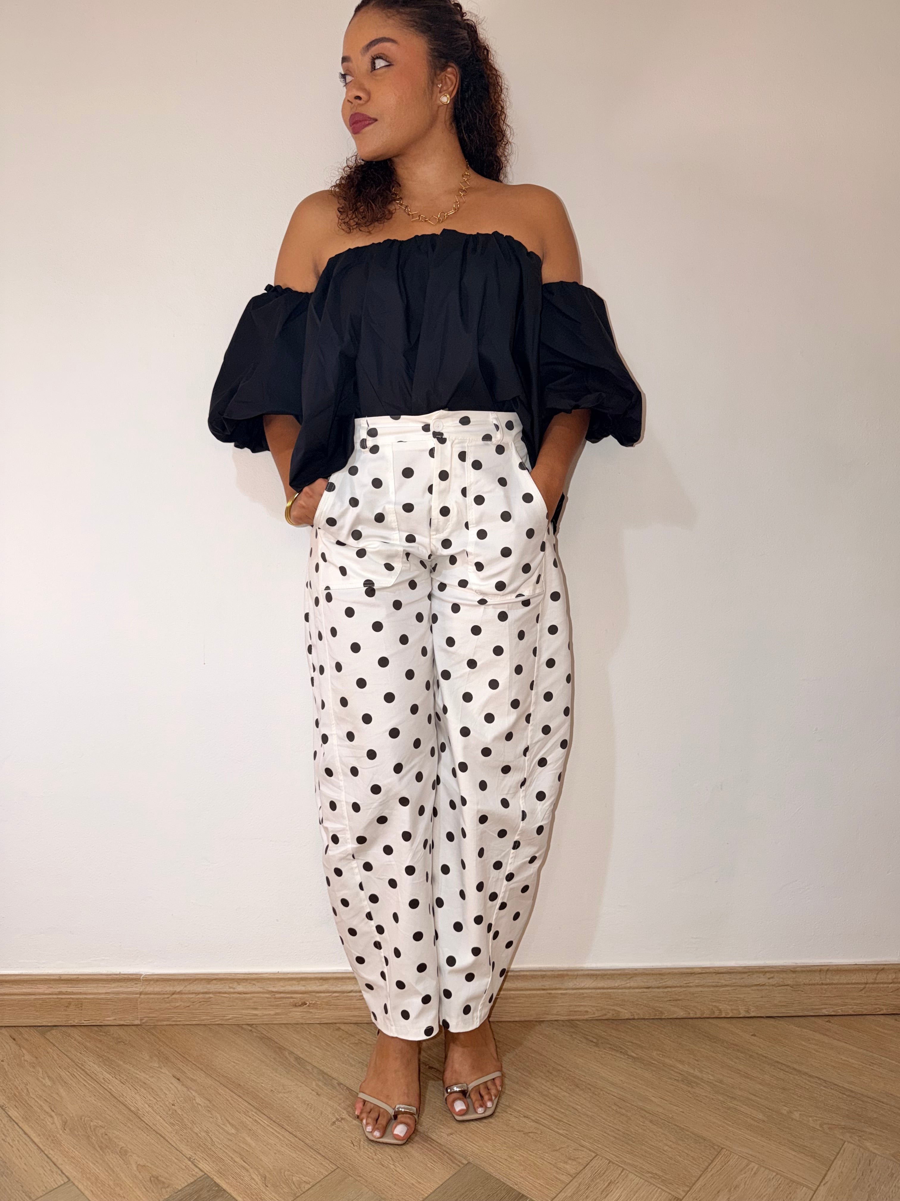 Pantalon barrel à pois noir
