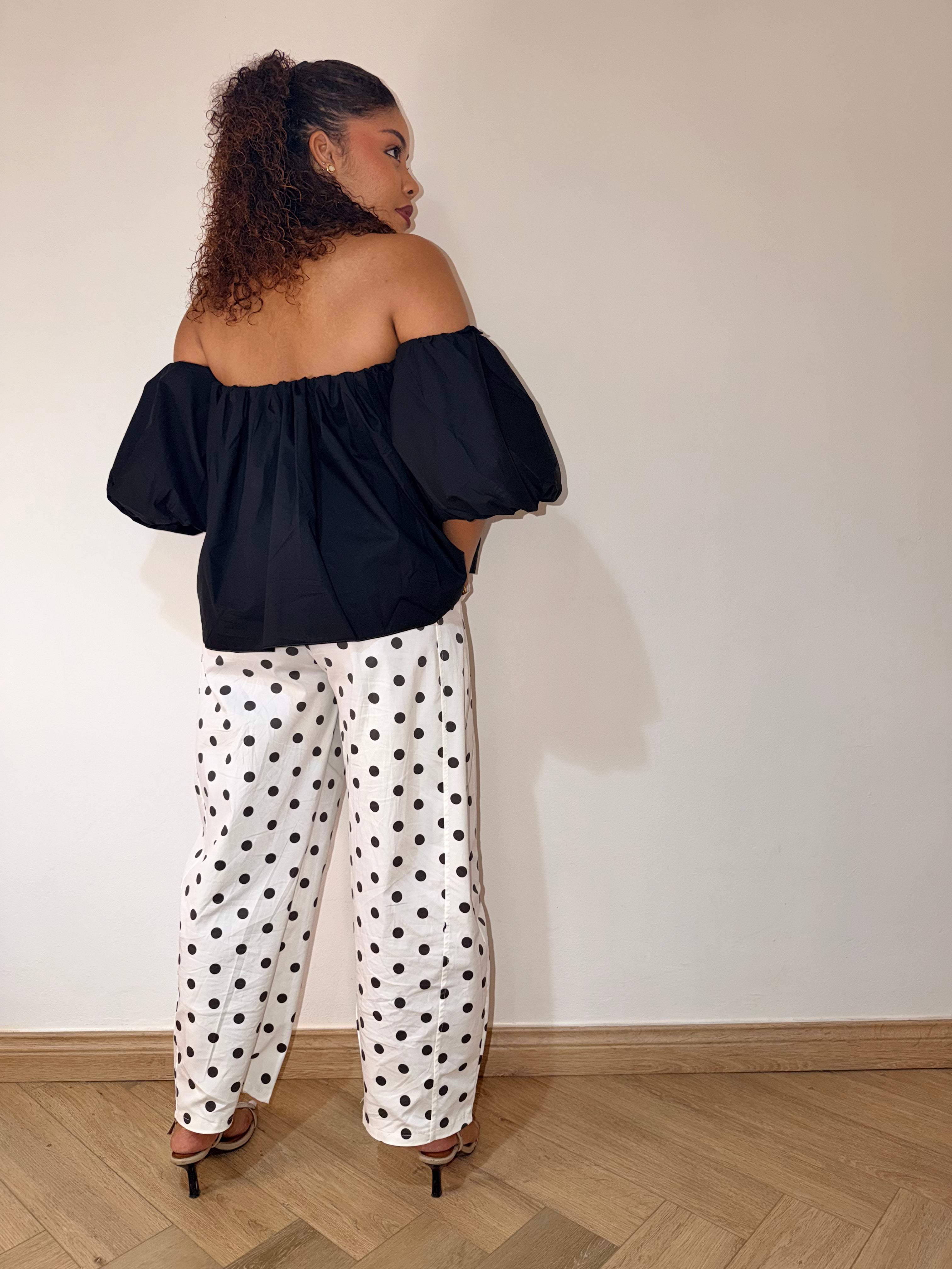 TOP CARLA